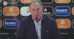 "Sollte respektiert werden" - Petrakov versucht, Mkhitaryan in die armenische Nationalmannschaft zurückzubringen