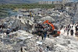 In der Türkei wurde eine ganze Fußballmannschaft unter den Trümmern eines Hotels begraben
