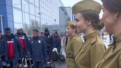 Клиника «россия». Сборную Кубы в Волгограде встретили ряженые в военной форме СССР. И балалайка (ВИДЕО)