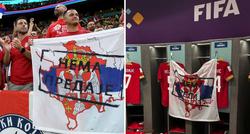 Die FIFA hat Serbien wegen Flagge mit dem Kosovo im Kader der Umkleidekabine für die Weltmeisterschaft 2022 mit einer Geldstrafe